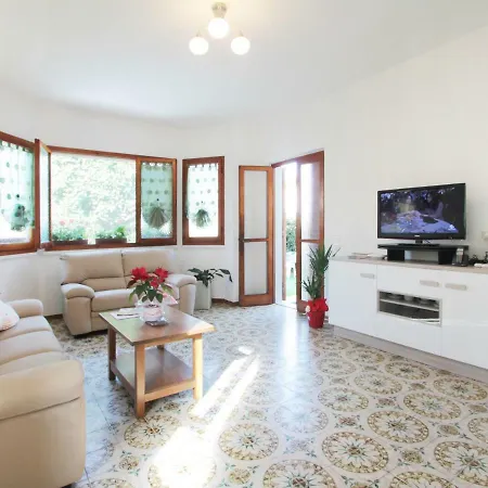 Sandra By Interhome * Forte dei Marmi