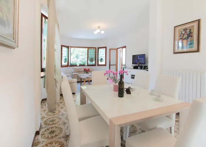 Villa Sandra By Interhome