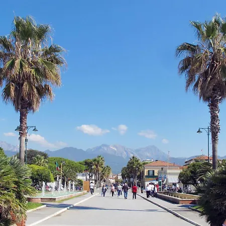 Locazione Turistica Sandra Villa *